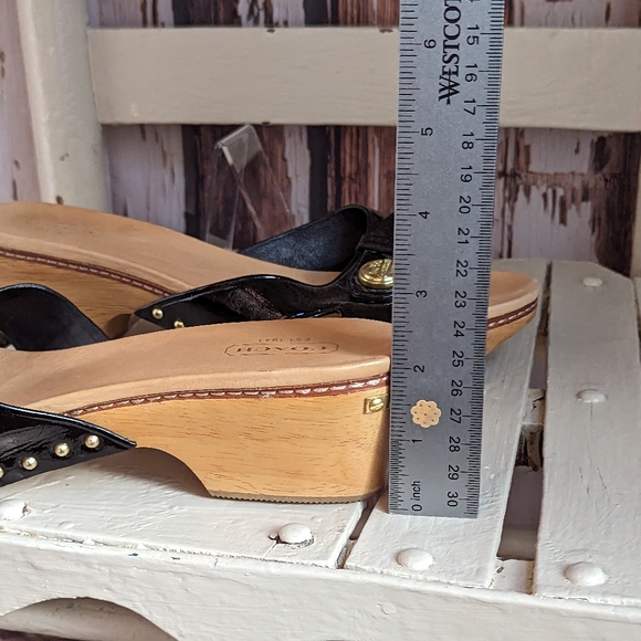 Coach wood slides - Picture 6 of 15